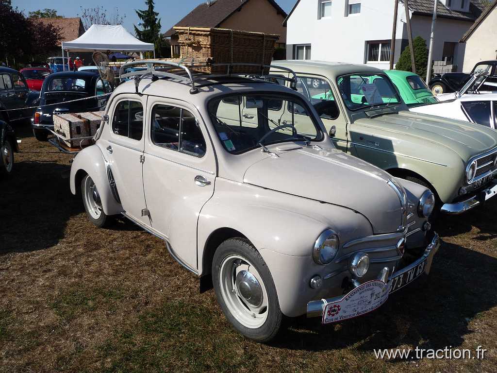 2011_rustenhart (99).jpg - 02/10/2011 - 68740 RUSTENHART 31ème Randonnée Internationale des Vendanges - Renault 4CV 3 moustaches et sa remorque mono-roue